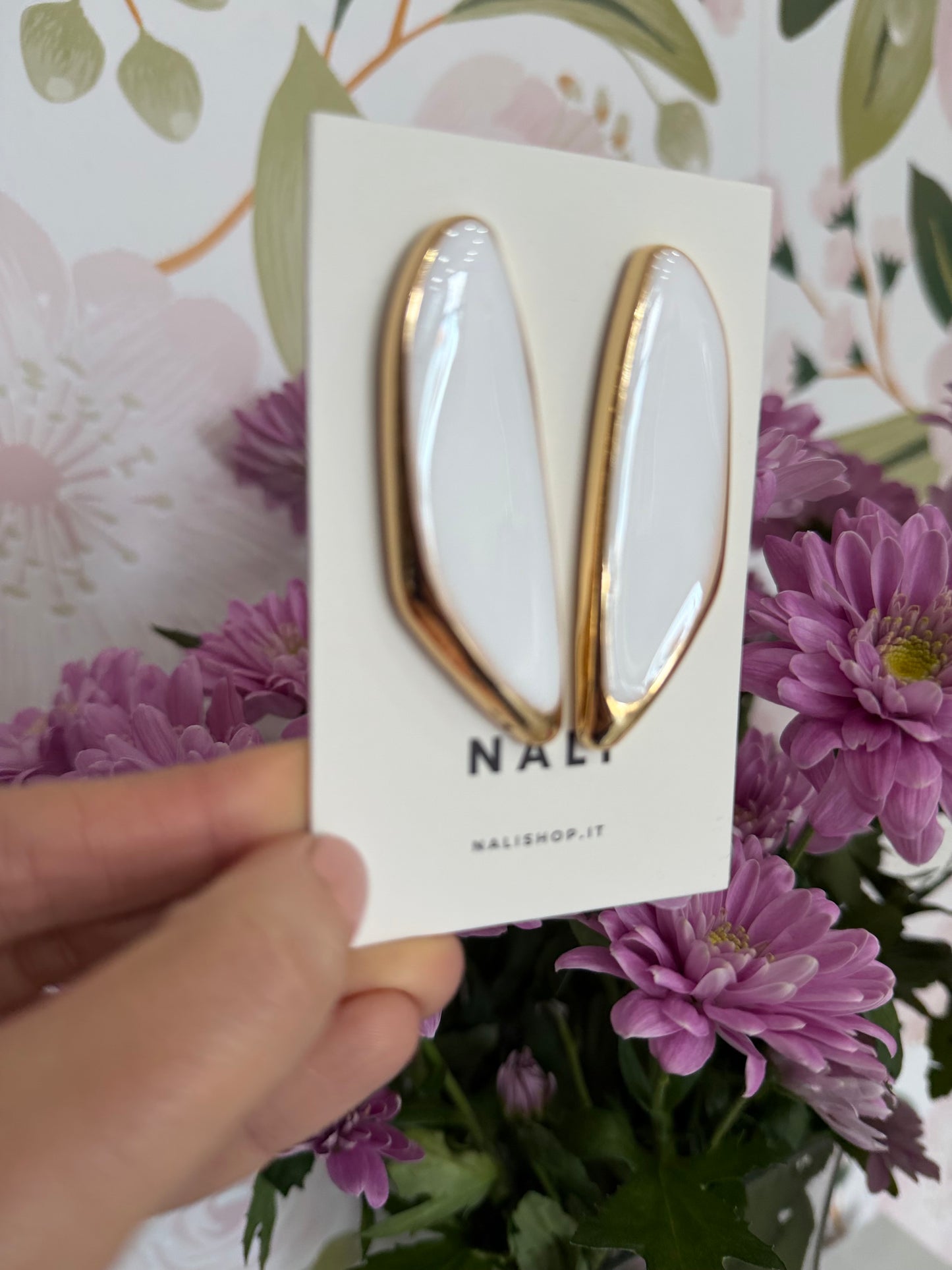 ORECCHINI A SCUDO SMALTATI BIANCO