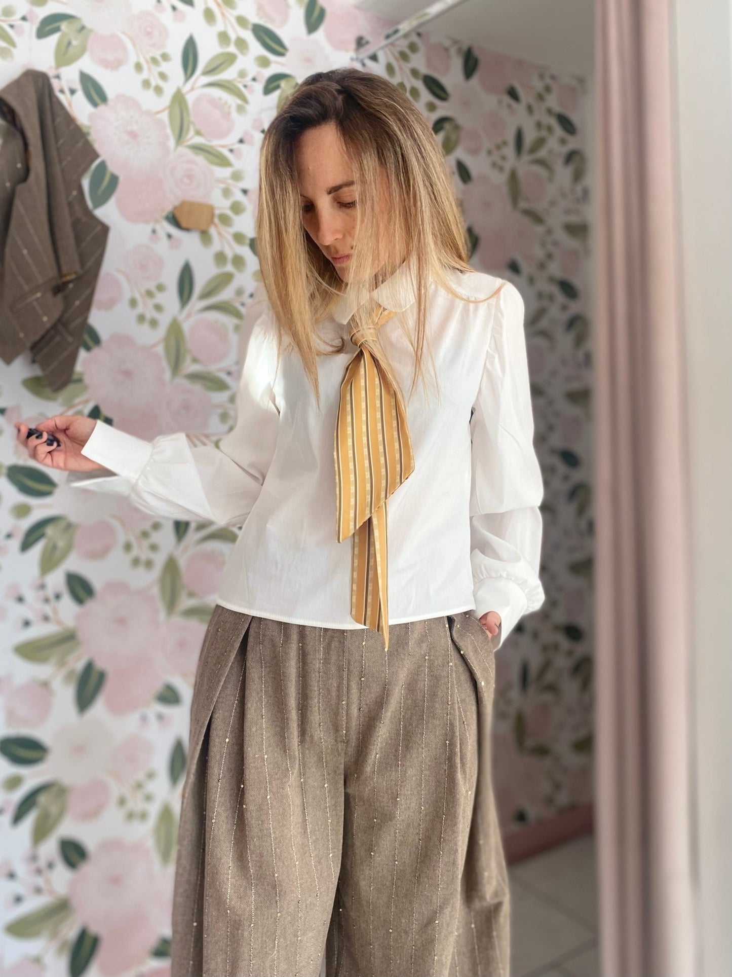 BLUSA CON CRAVATTA LE SARTE DEL SOLE - Fanatica Boutique