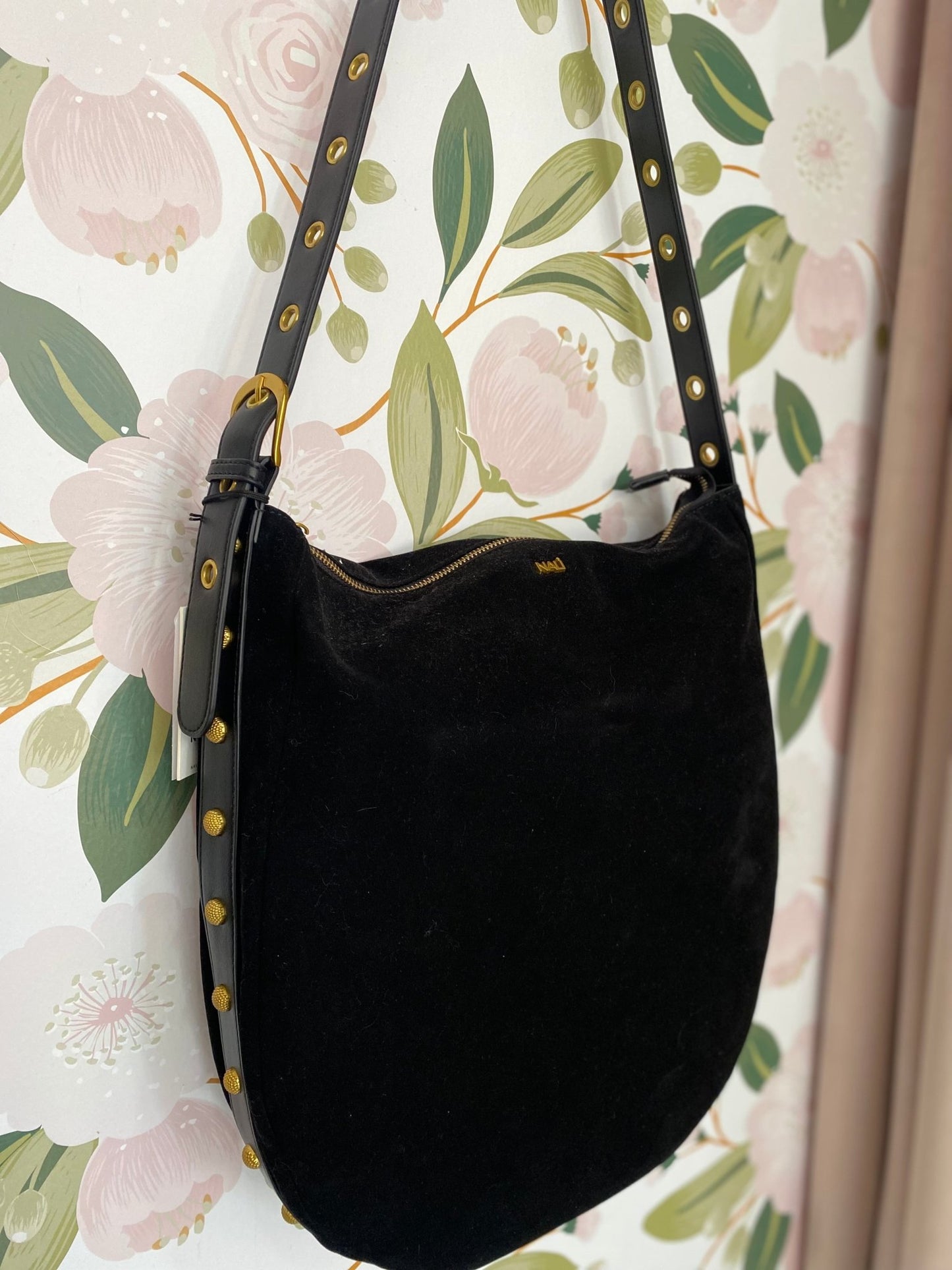 BORSA JOANNE A SPALLA CON BORCHIE NERO NALI - Fanatica Boutique