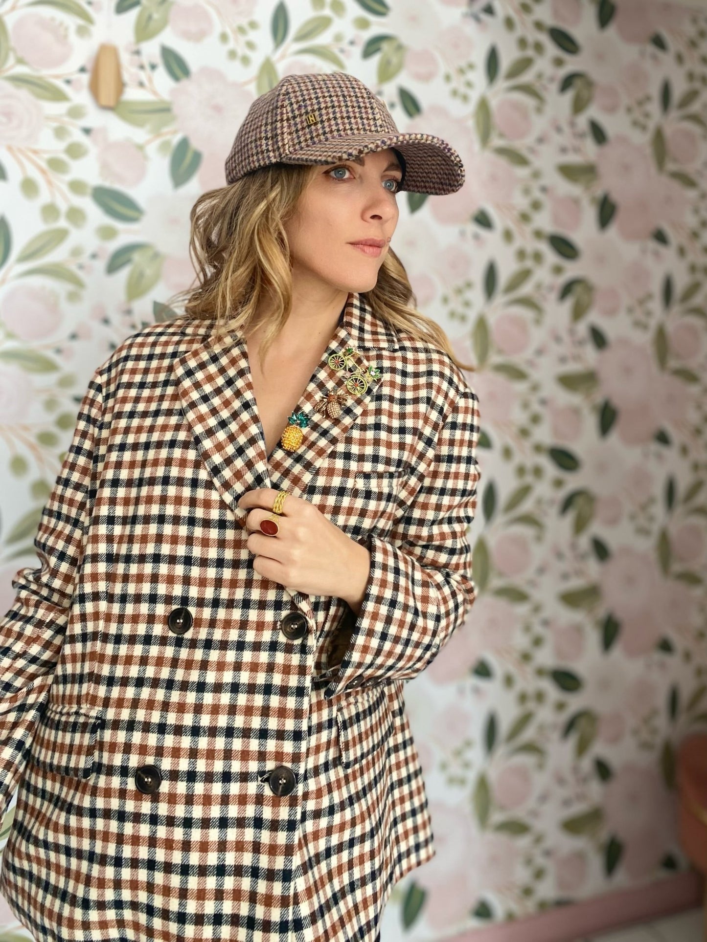CAPPELLO HALO CON PIETRE CHECK VIOLA/VERDE NALI - Fanatica Boutique