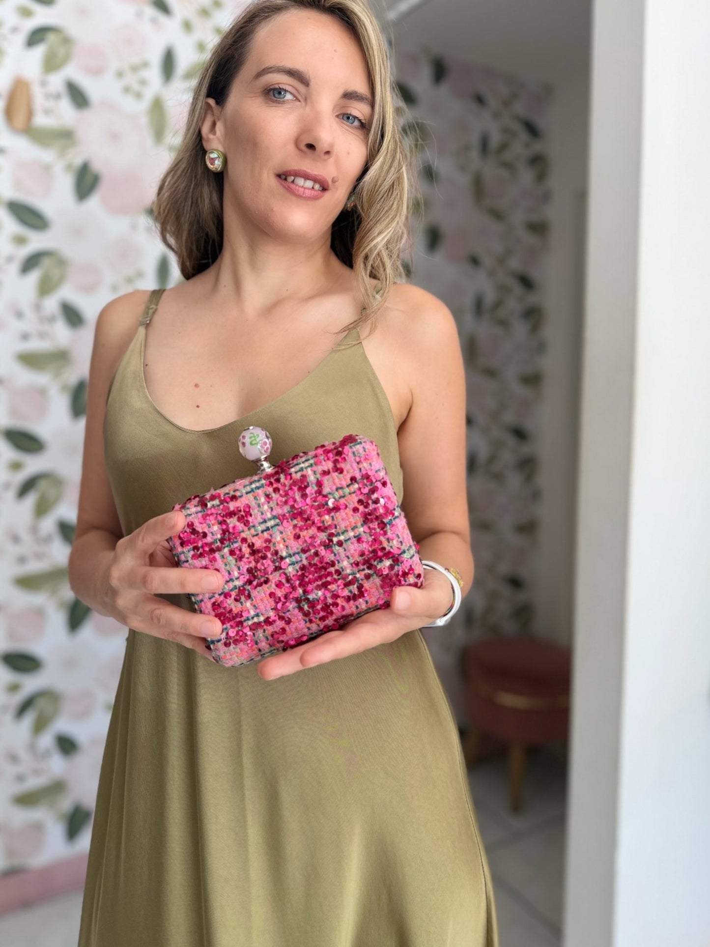 CLUTCH ELENA IN TESSUTO RICAMATO ROSA NALI - Fanatica Boutique