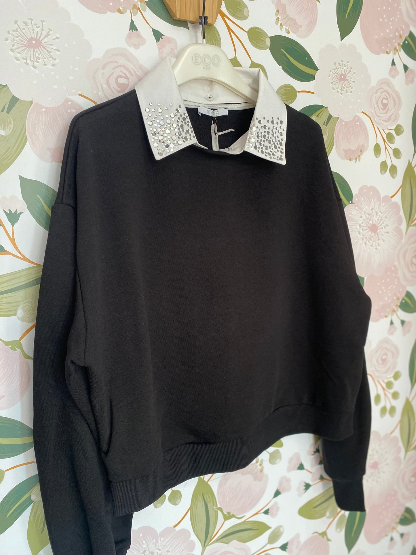 FELPA CON COLLETTO STRASS - Fanatica Boutique