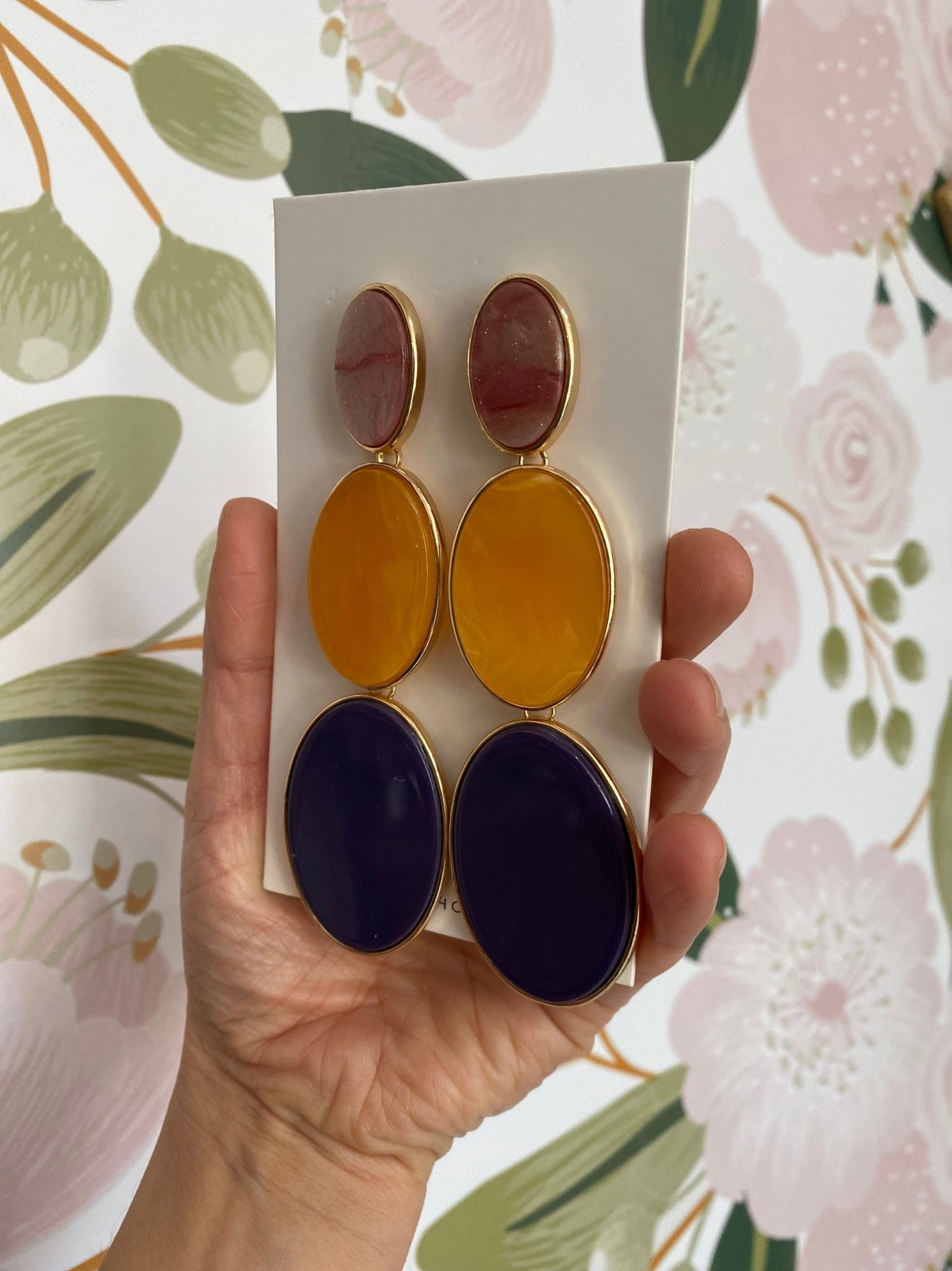ORECCHINI DOTTY LUNGHI RESINA GIALLO/VIOLA NALI - Fanatica Boutique
