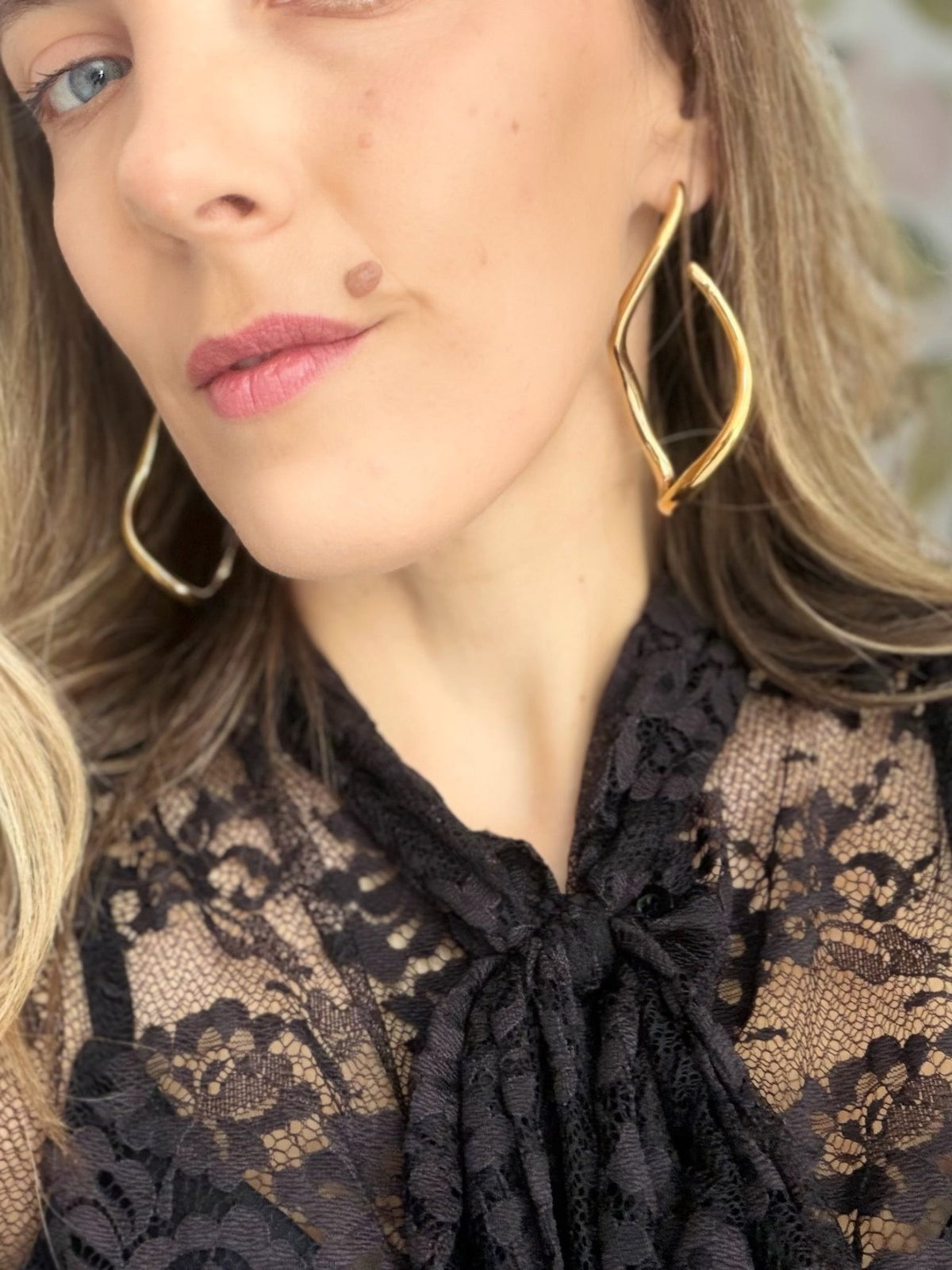 ORECCHINI SINUOSI ACC.INOS. ORO NALI - Fanatica Boutique