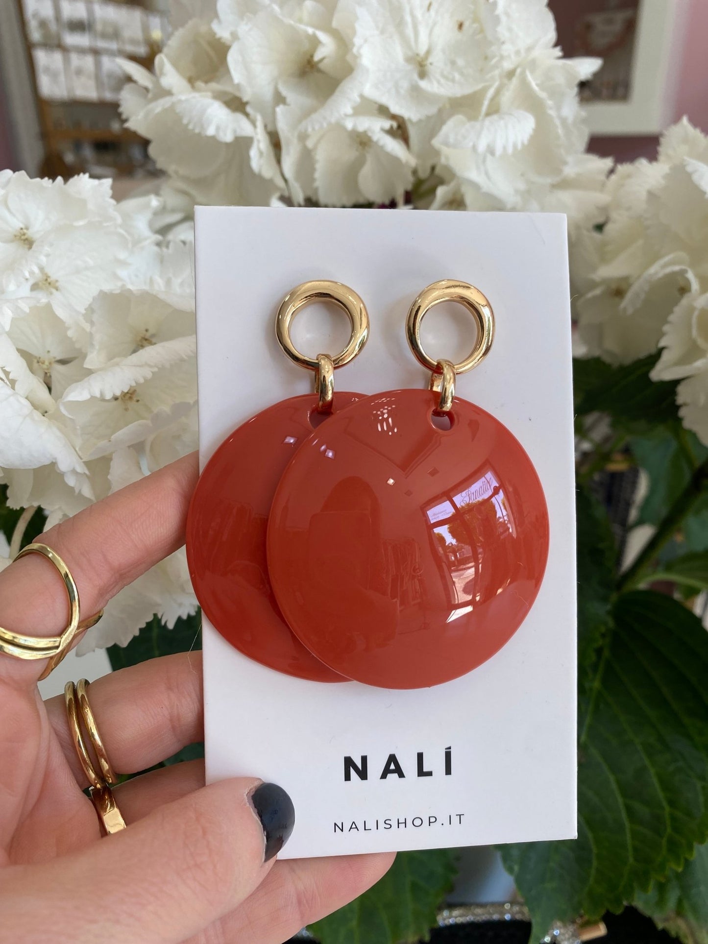 ORECCHINI SPHERE RESINA CORALLO NALI - Fanatica Boutique
