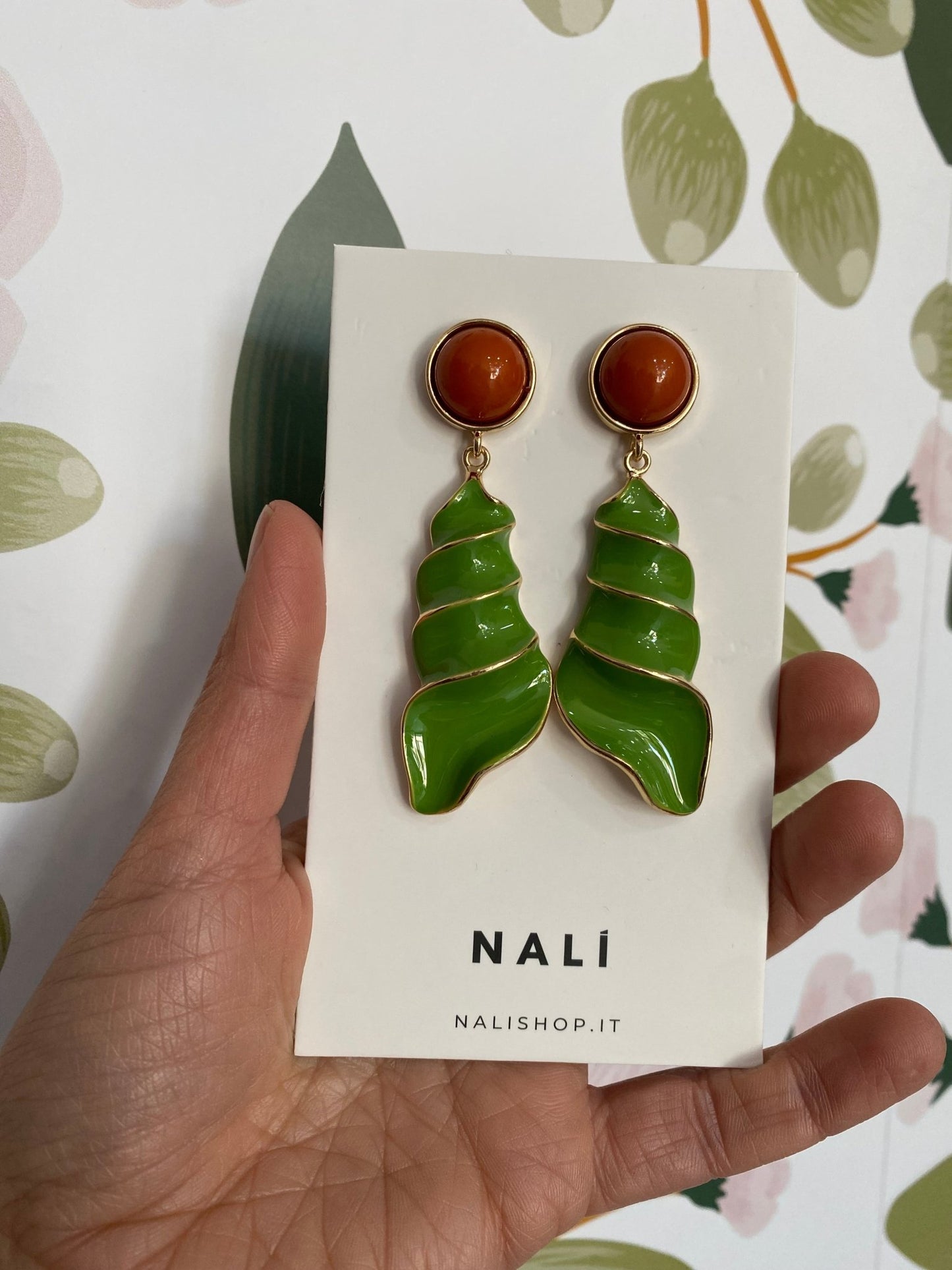 ORECCHINI SPIN LUNGHI SMALTATI VERDE NALI - Fanatica Boutique