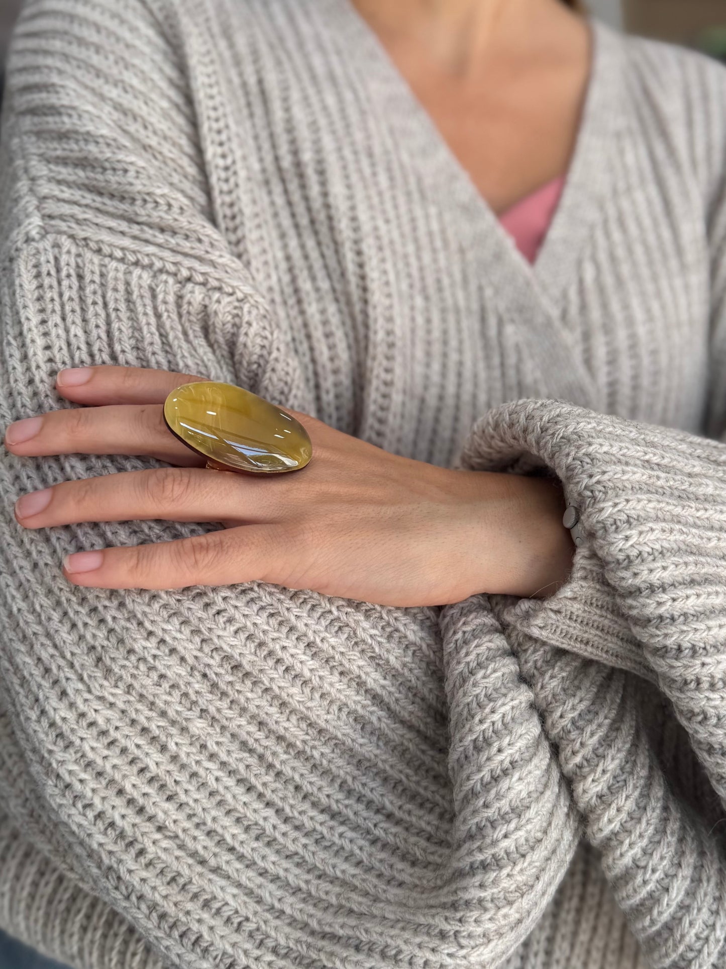 ANELLO THAI IN ACRILICO GIALLO NALI