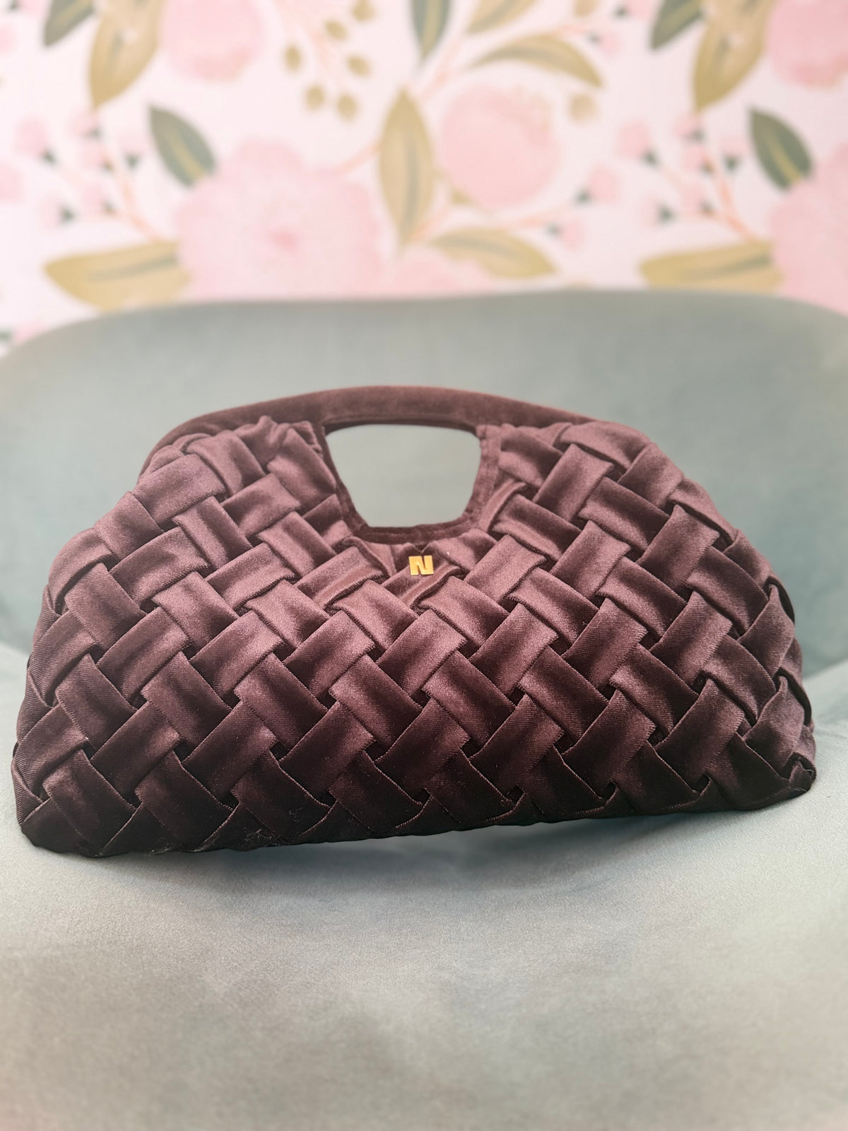 BORSA QUEEN A MANO INTRECCIATA MARRONE NALI