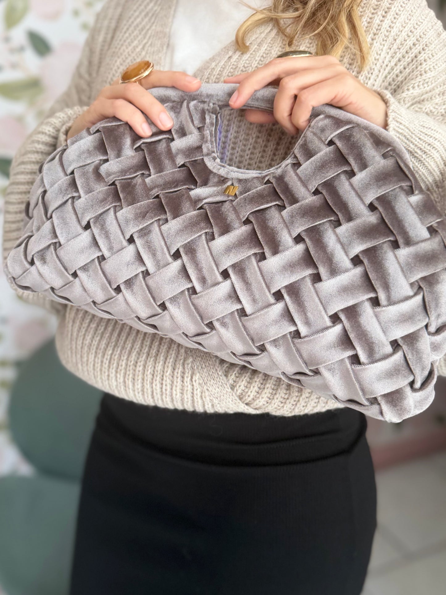 BORSA QUEEN A MANO INTRECCIATA GRIGIO NALI