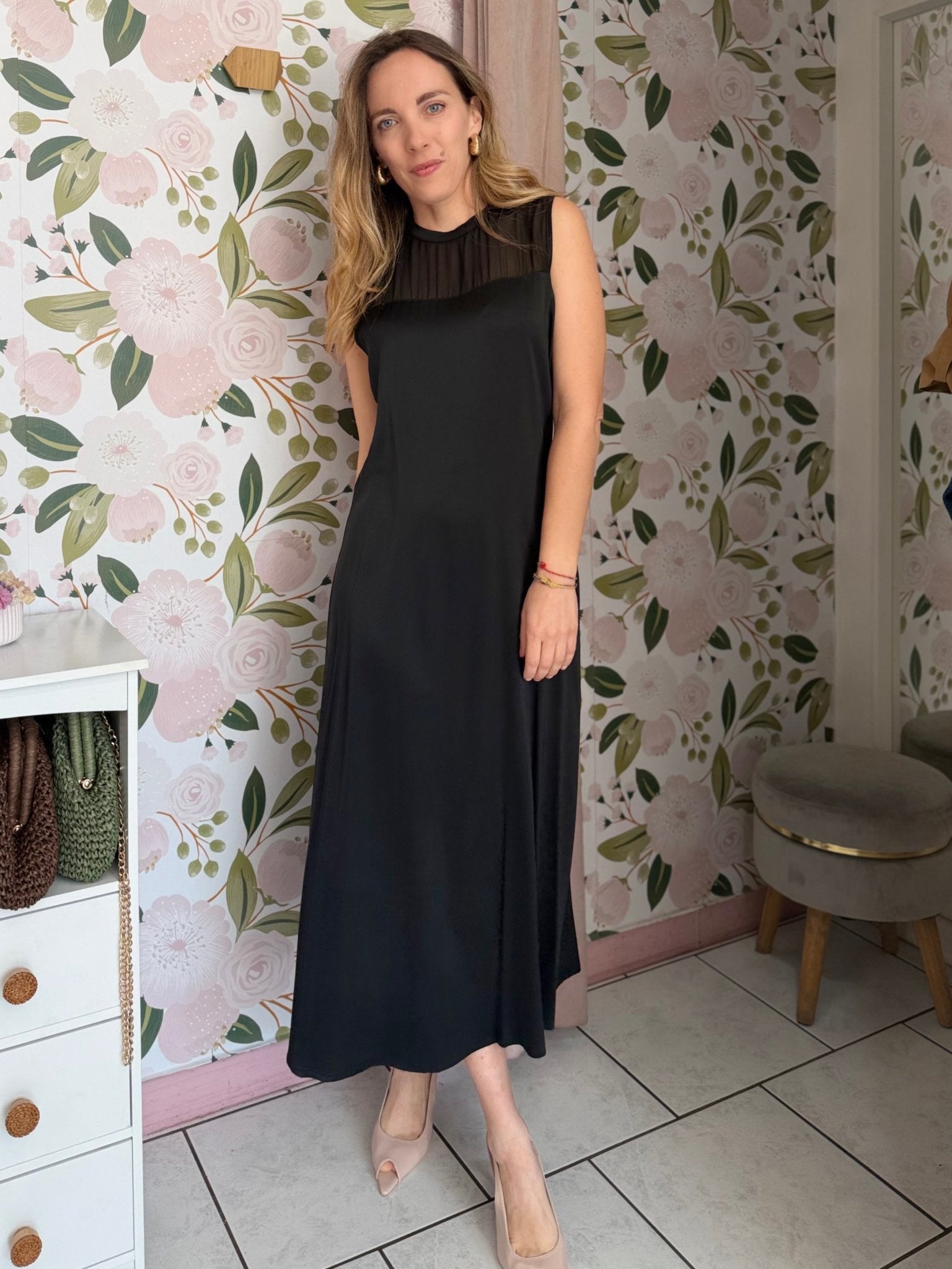 ABITO RASO CON SCOLLO TRASPARENTE ECO - Fanatica Boutique