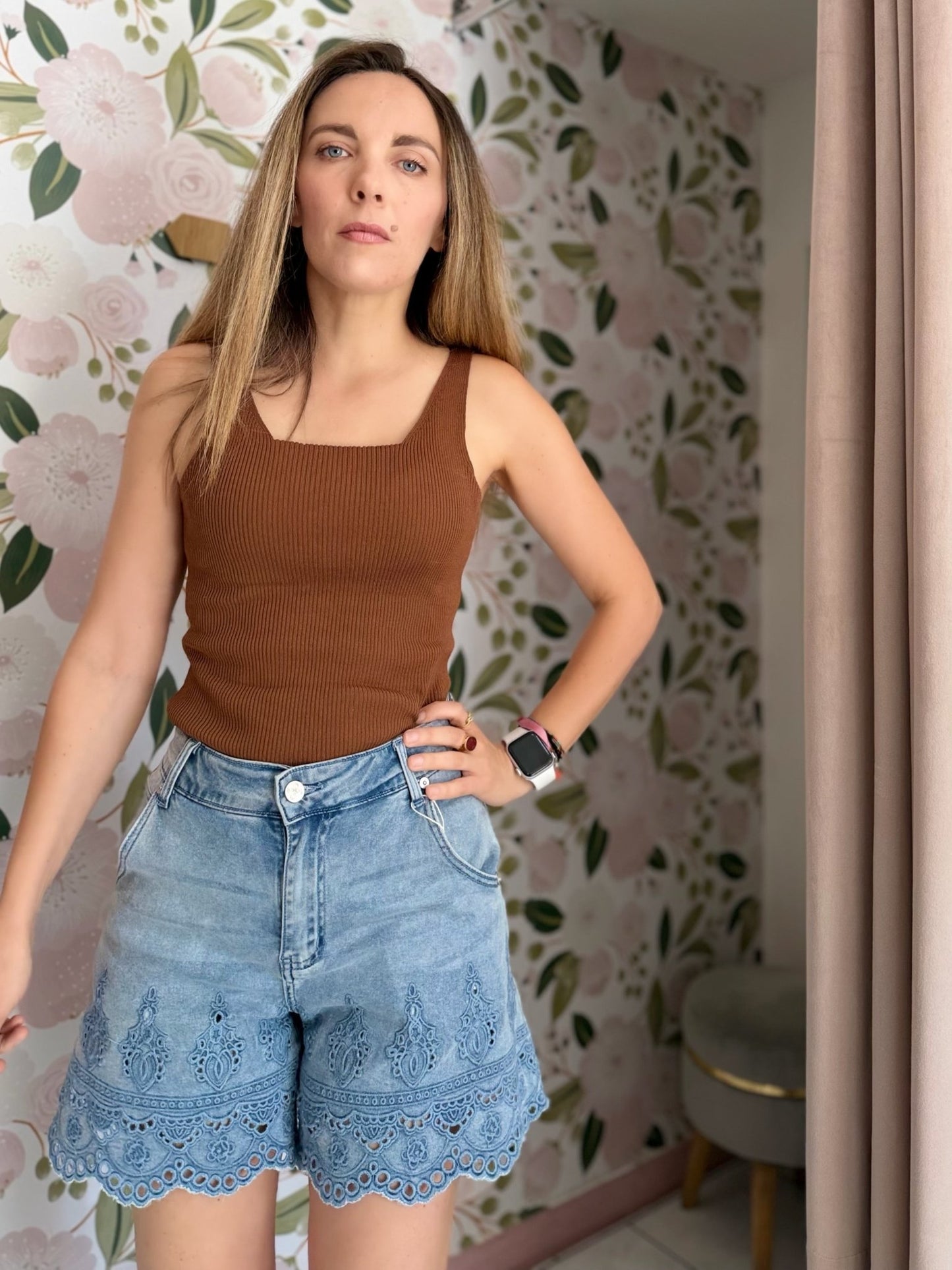 BERMUDA JEANS RICAMI AMOSA - Fanatica Boutique