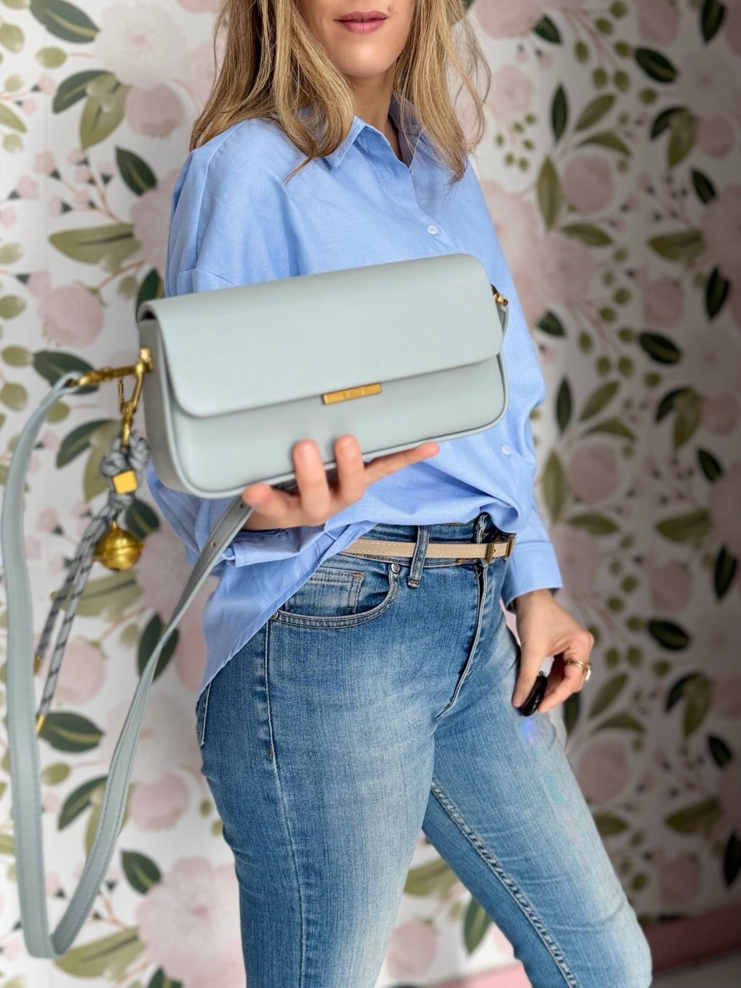 BORSA BRISTOL A SPALLA CON CIONDOLO CELESTE NALI - Fanatica Boutique