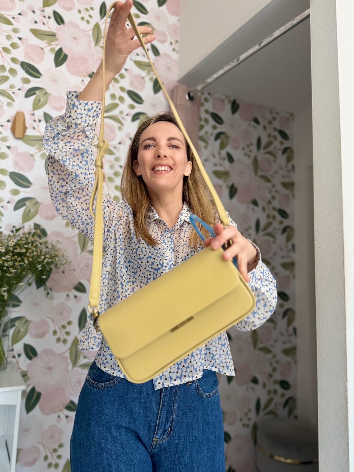 BORSA BRISTOL A SPALLA CON CIONDOLO GIALLO nali - Fanatica Boutique