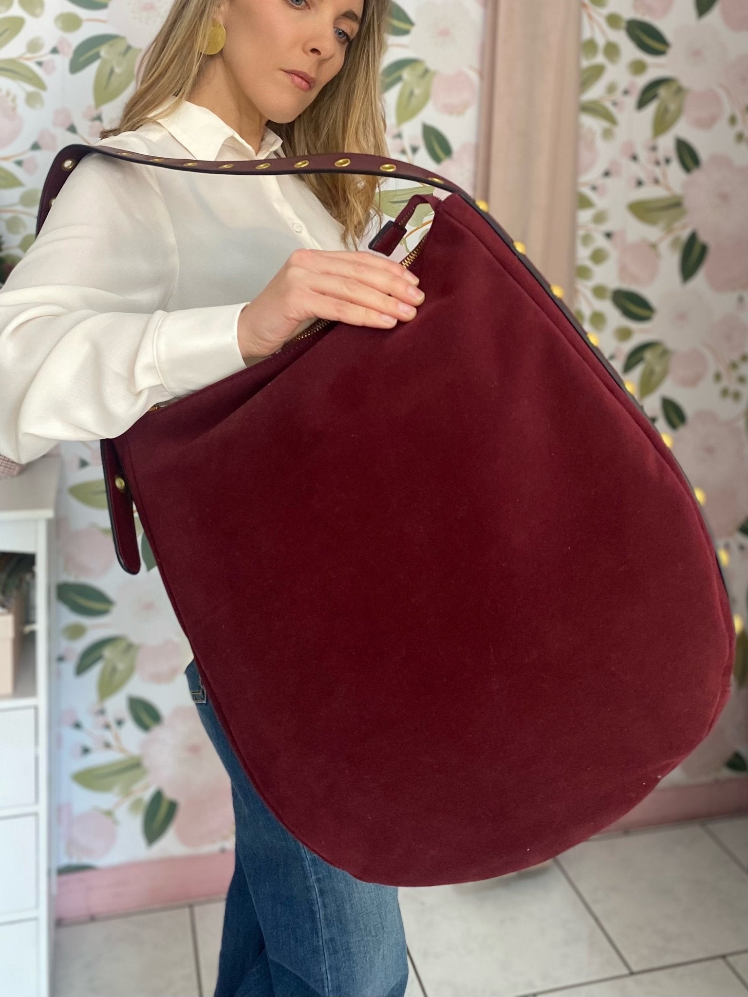 BORSA JOANNE A SPALLA CON BORCHIE BORDEAUX NALI - Fanatica Boutique