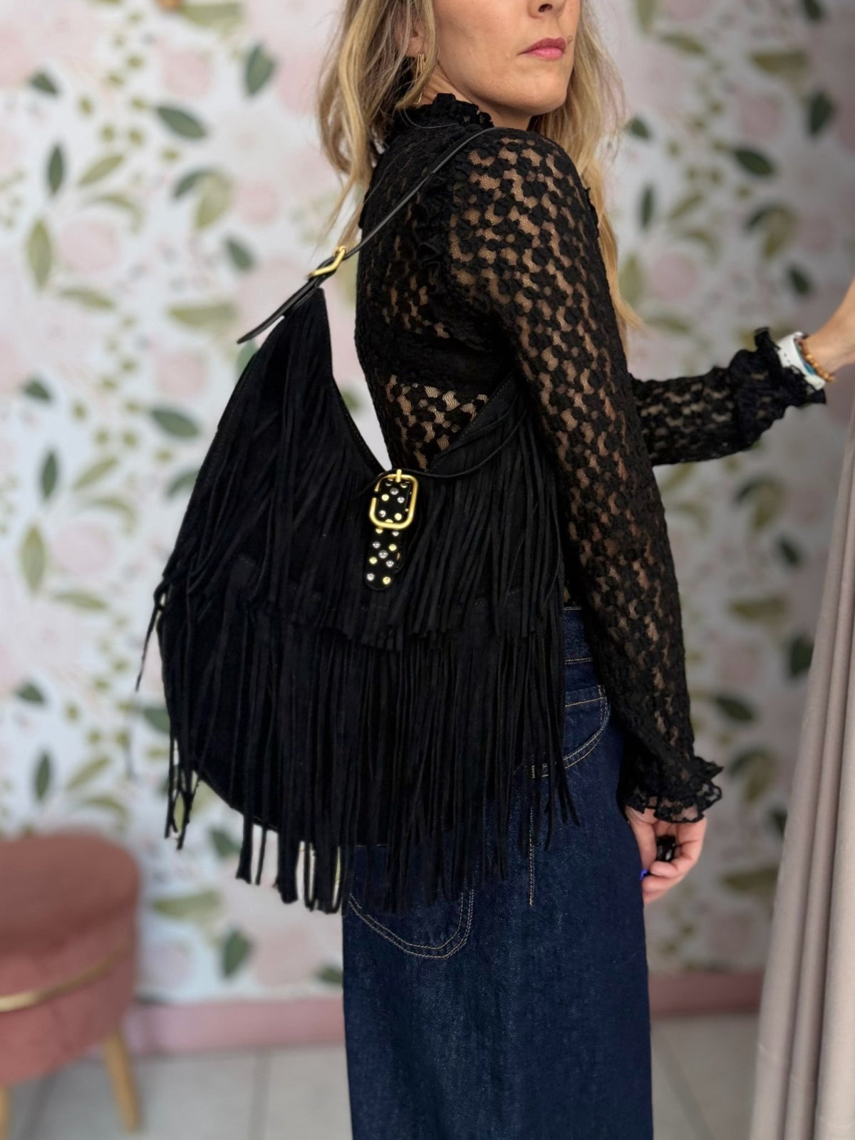 BORSA MONTANA A SPALLA CON FRANGE NERO NALI - Fanatica Boutique