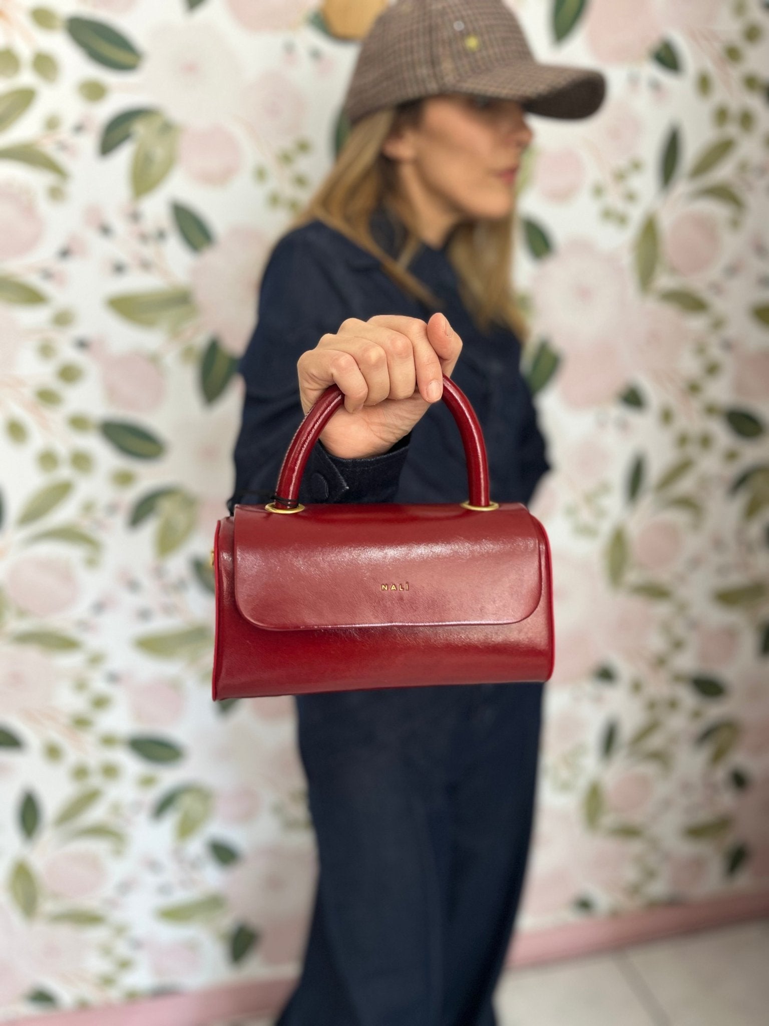 BORSA PHOEBE A MANO RIGIDA BORDEAUX NALI - Fanatica Boutique