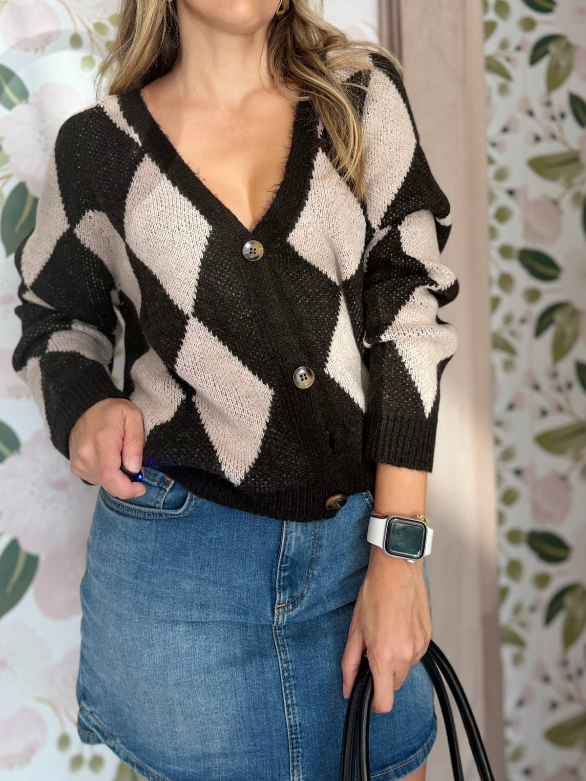 CARDIGAN CON ROMBO KIKISIX - Fanatica Boutique