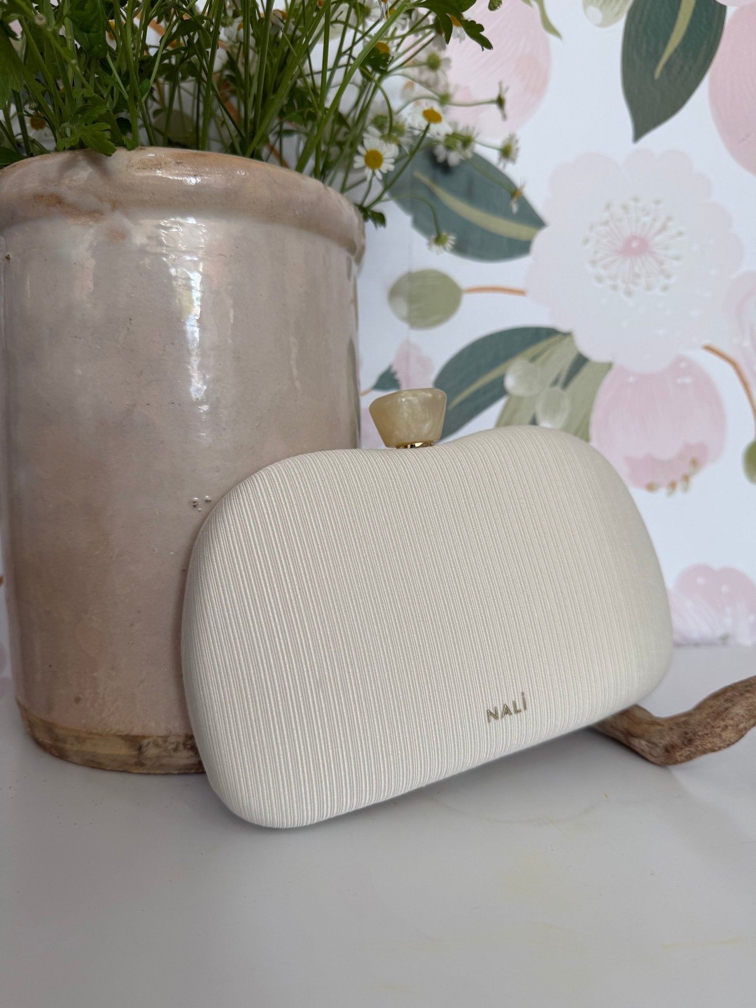 CLUTCH SOFIA PLISSE' A MANO CREMA NALI - Fanatica Boutique