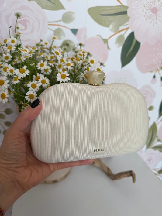 CLUTCH SOFIA PLISSE' A MANO CREMA NALI - Fanatica Boutique