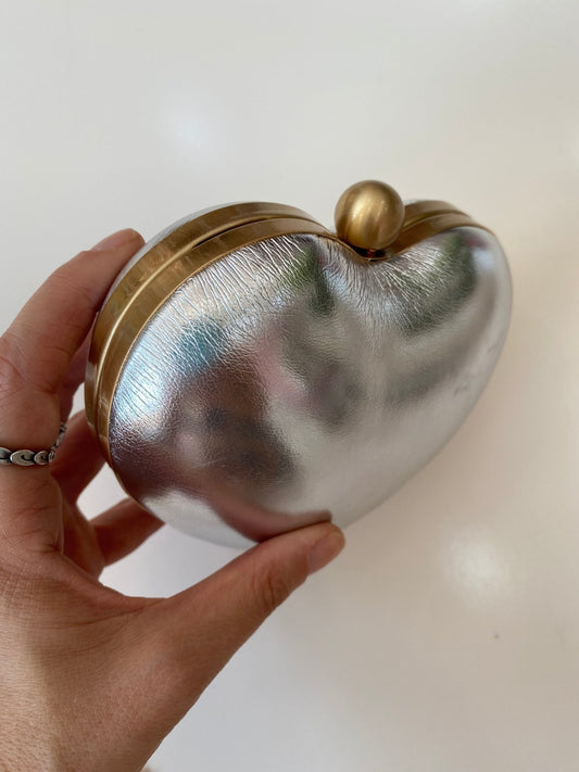 CLUTCH VERA A CUORE METALLIC ARGENTO NALI - Fanatica Boutique