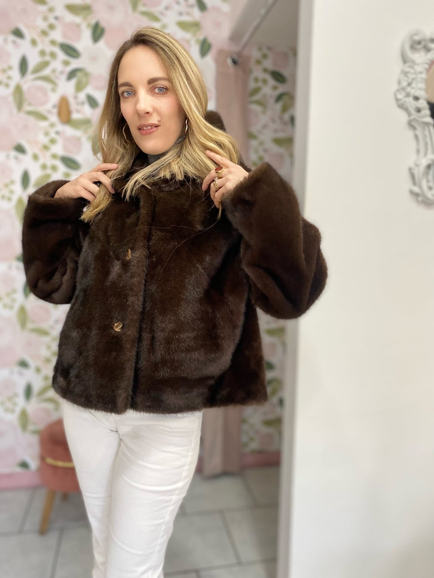 ECO PELLICCIA CON CAPPUCCIO ALESSIA MASSIMO - Fanatica Boutique