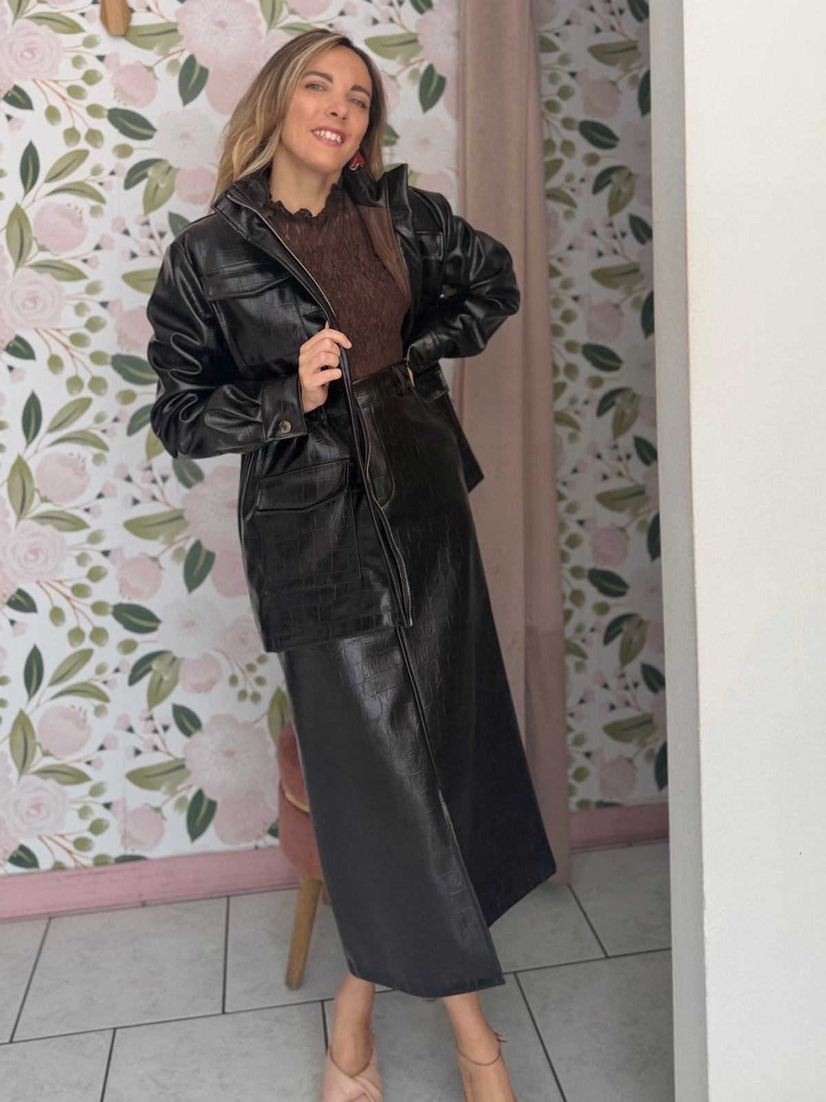 GIACCA CON COULISSE IN ECOPELLE MORO KIKISIX - Fanatica Boutique