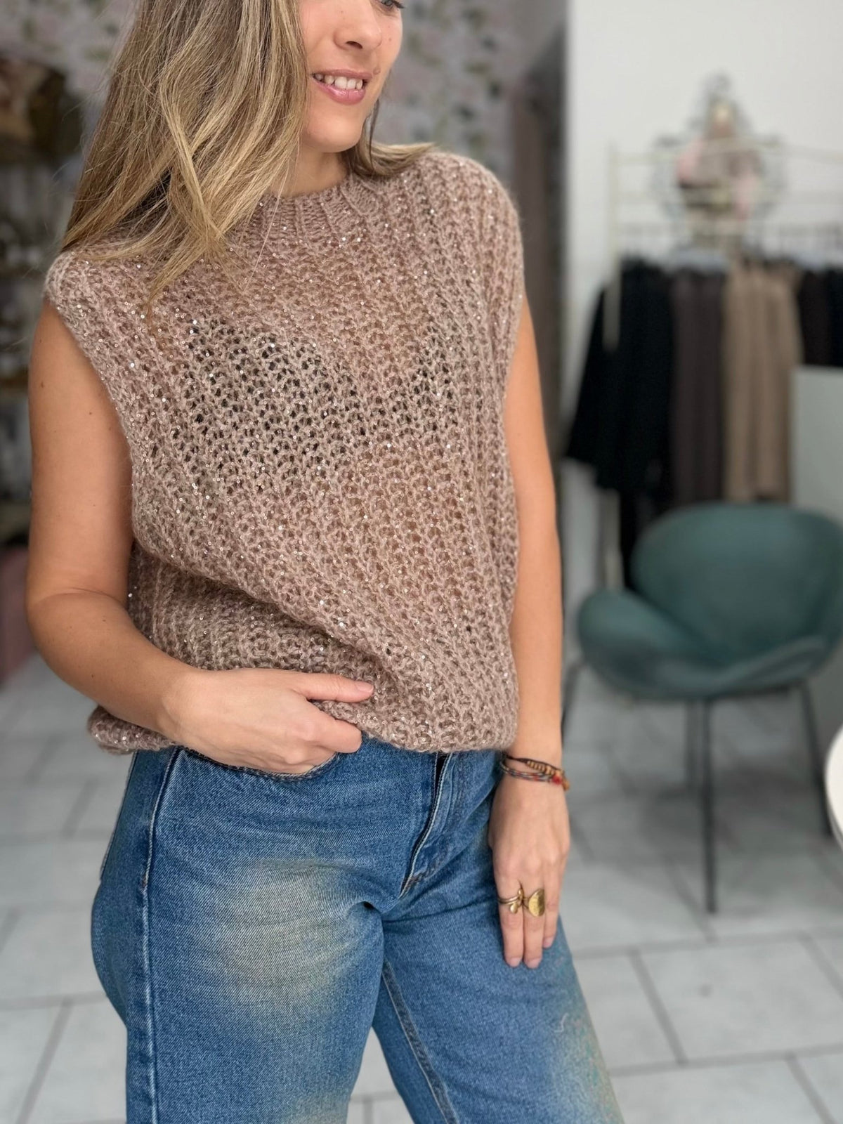 GILET IN MAGLIA INSERTI PAILLETTES ECO - Fanatica Boutique