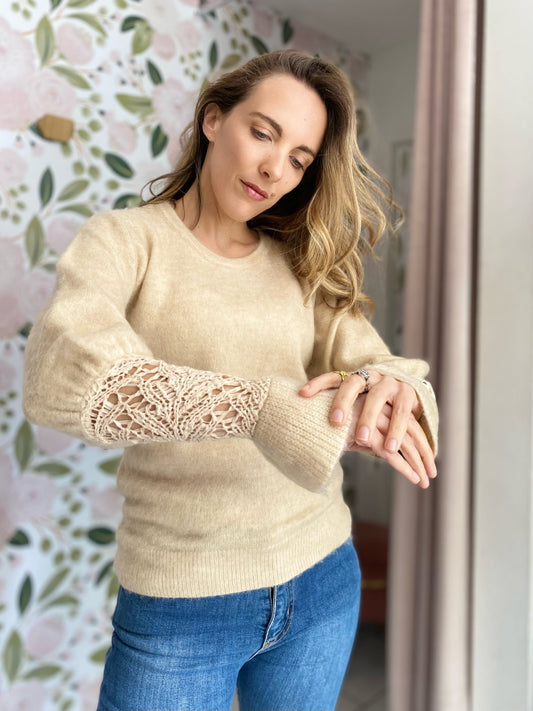 MAGLIA CON PARTICOLARE MANICA AMOSA - Fanatica Boutique