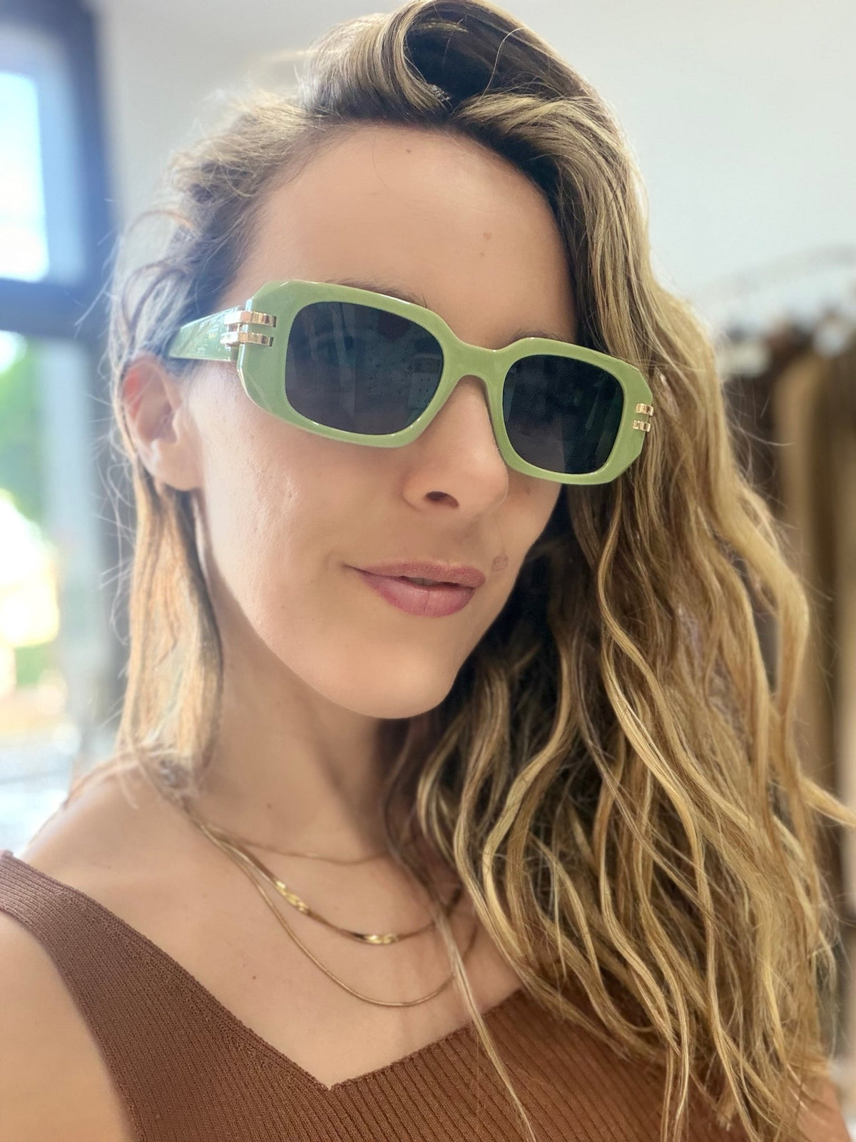 OCCHIALI LARA RETTANGOLARI ORO/VERDE NALI - Fanatica Boutique