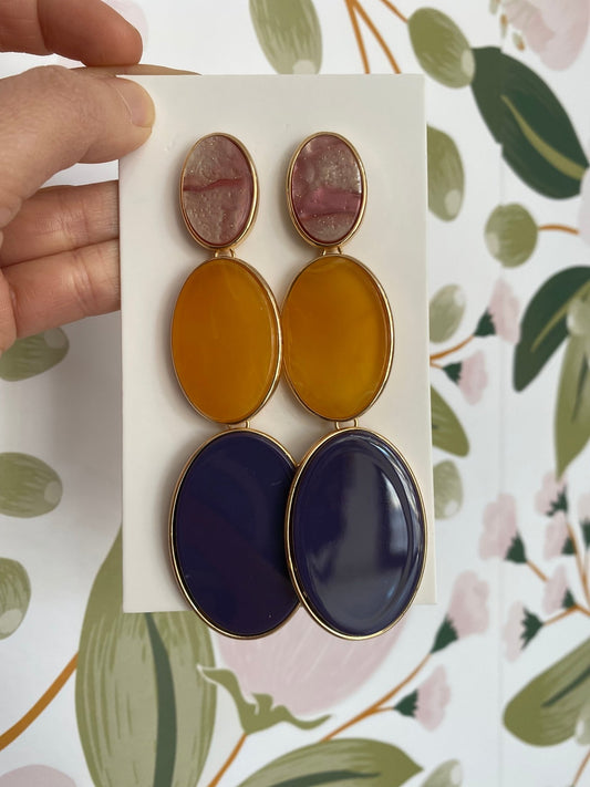 ORECCHINI DOTTY LUNGHI RESINA GIALLO/VIOLA NALI - Fanatica Boutique
