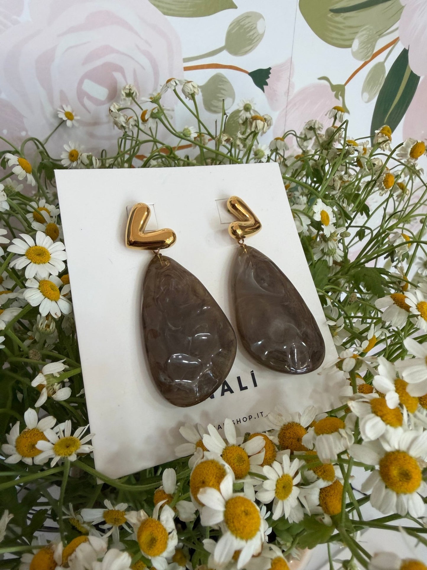 ORECCHINI GINEVRA PENDENTE OVALE ORO/GRIGIO NALI - Fanatica Boutique