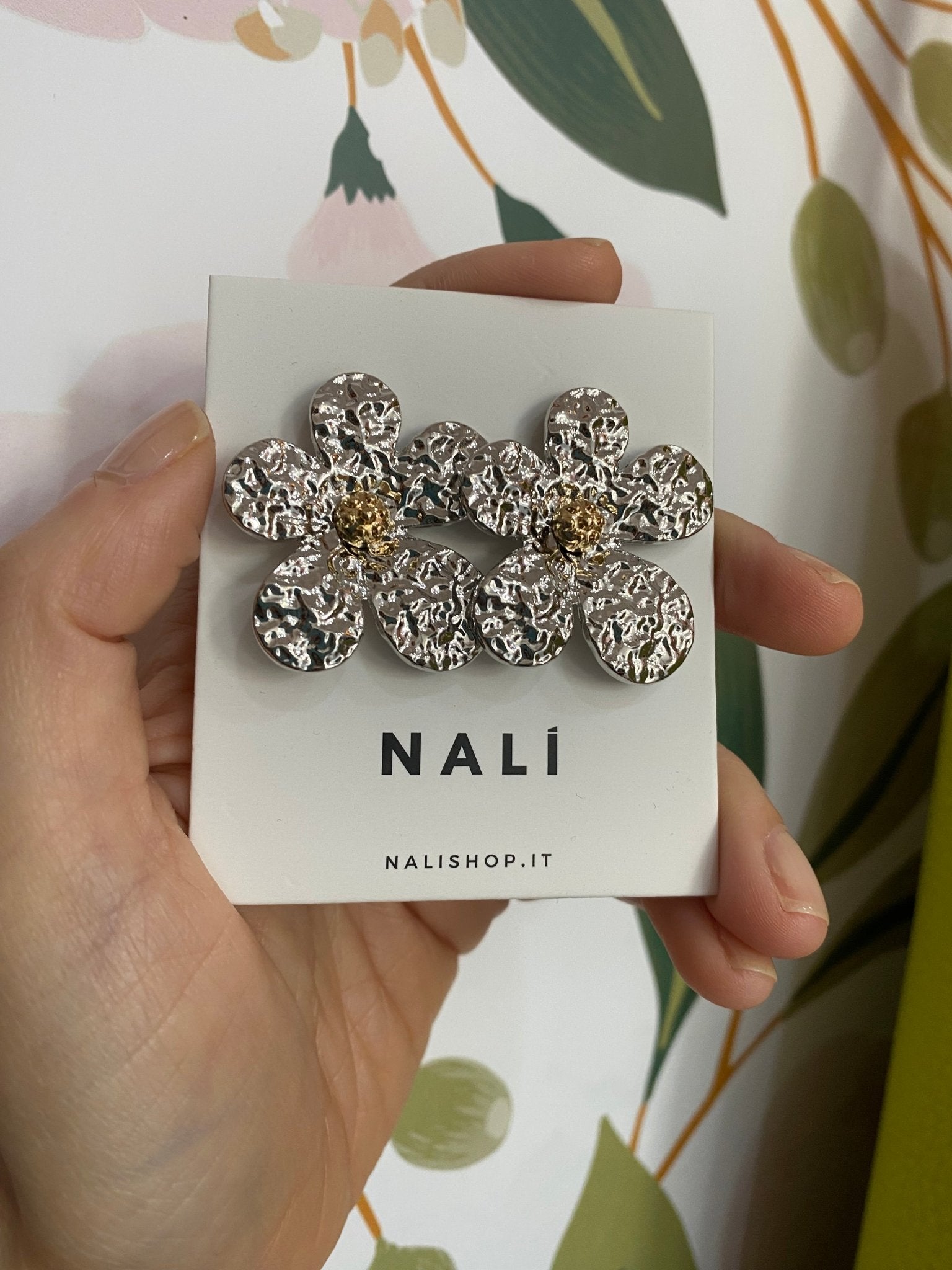 ORECCHINI OVER FIORE MARTELLATO ORO/ARGENTO NALI - Fanatica Boutique