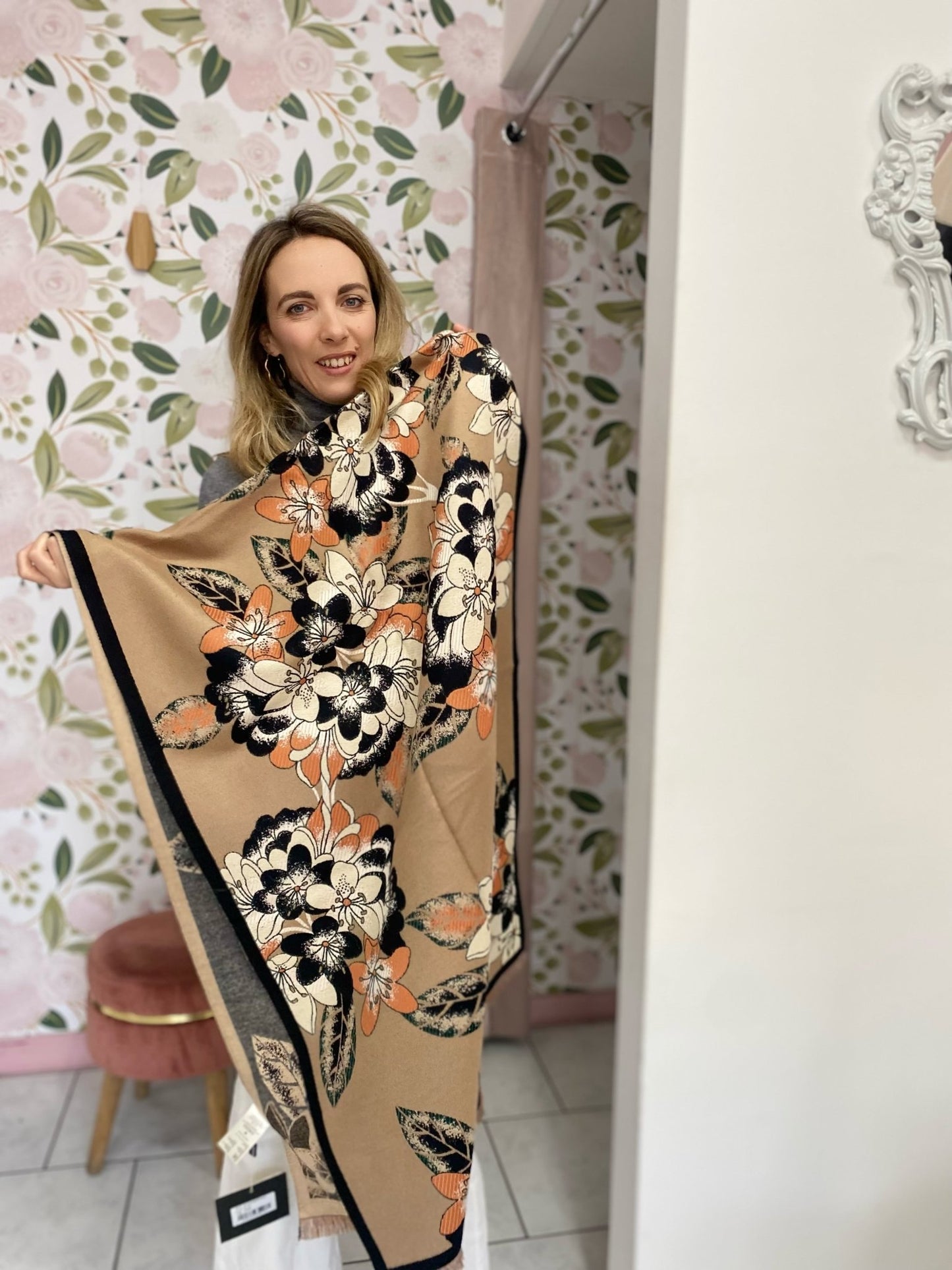 PASHMINA AMOSA BEIGE - Fanatica Boutique