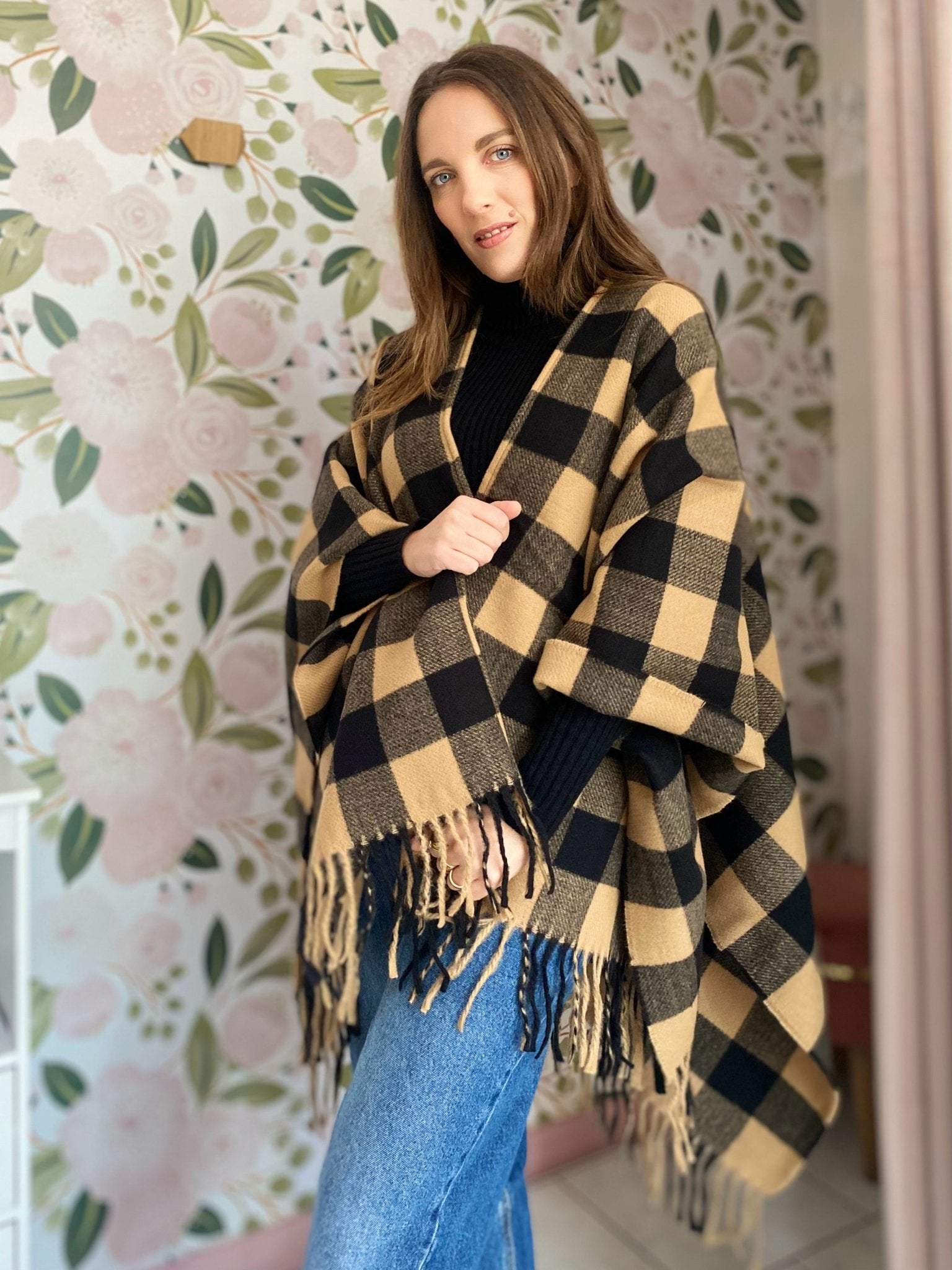 PONCHO BRIT QUADRI MARRONE/NERO NALI - Fanatica Boutique