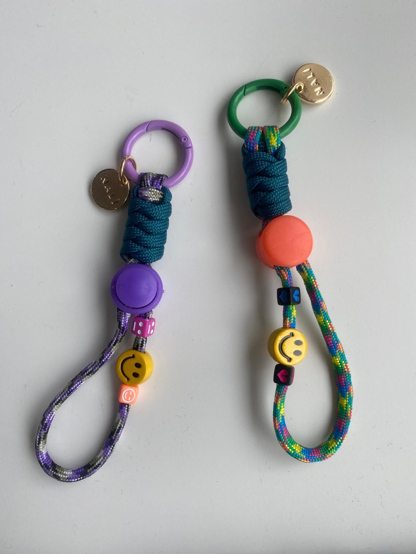 PORTACHIAVI/CHARM SMILE ARANCIONE NALI - Fanatica Boutique