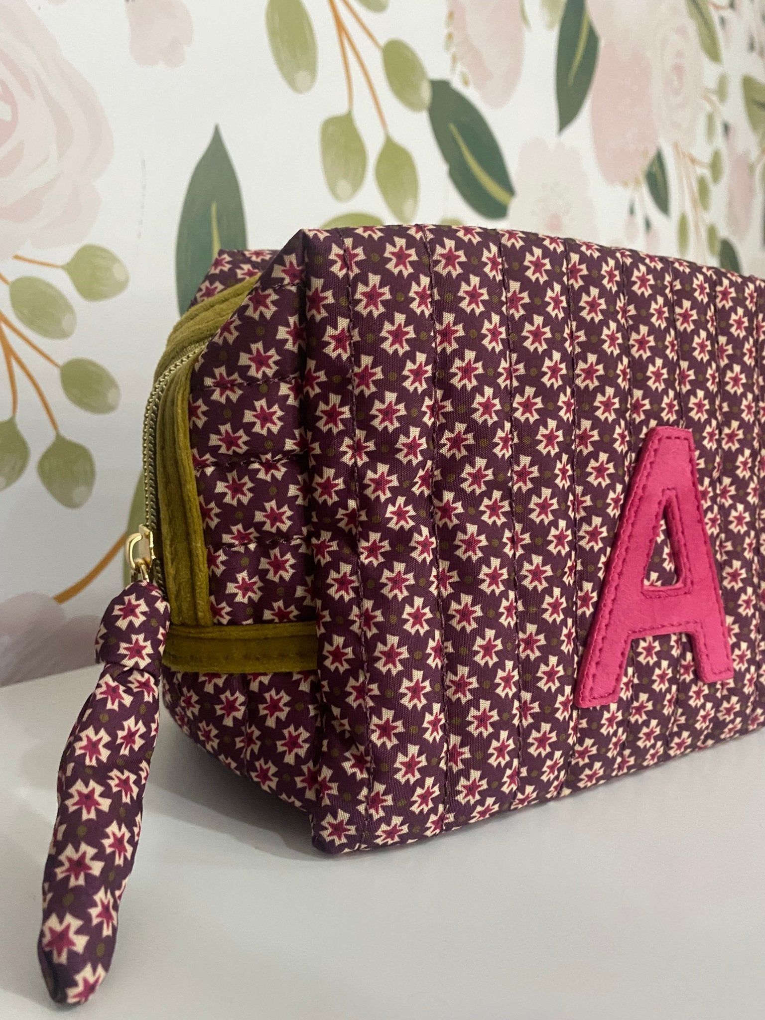 POUCH LETTERA A VIOLA/OCRA NALI - Fanatica Boutique