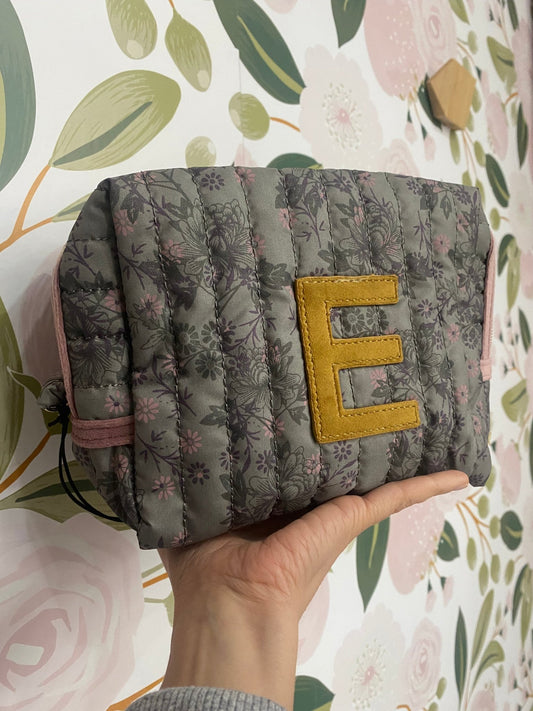 POUCH LETTERA E GRIGIO/ROSA - Fanatica Boutique