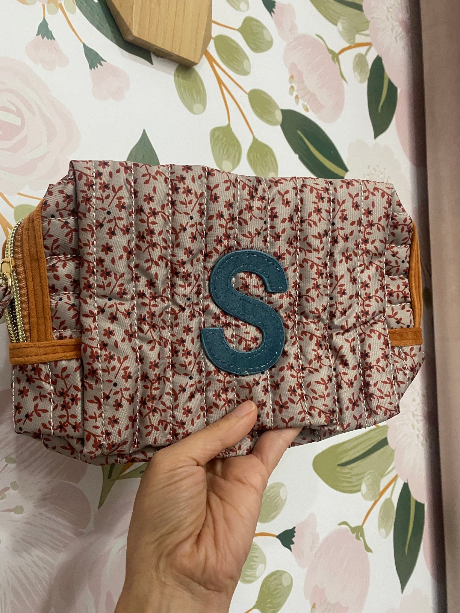 POUCH LETTERA S FANGO/ARANCIO NALI - Fanatica Boutique