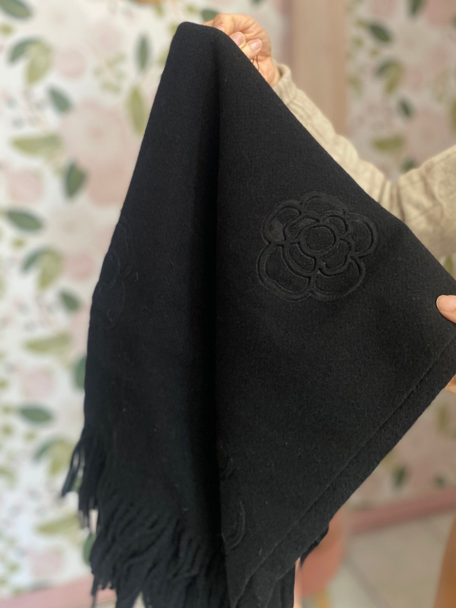 SCIARPA ALESSIA MASSIMO TINTA UNITA FIORI - Fanatica Boutique