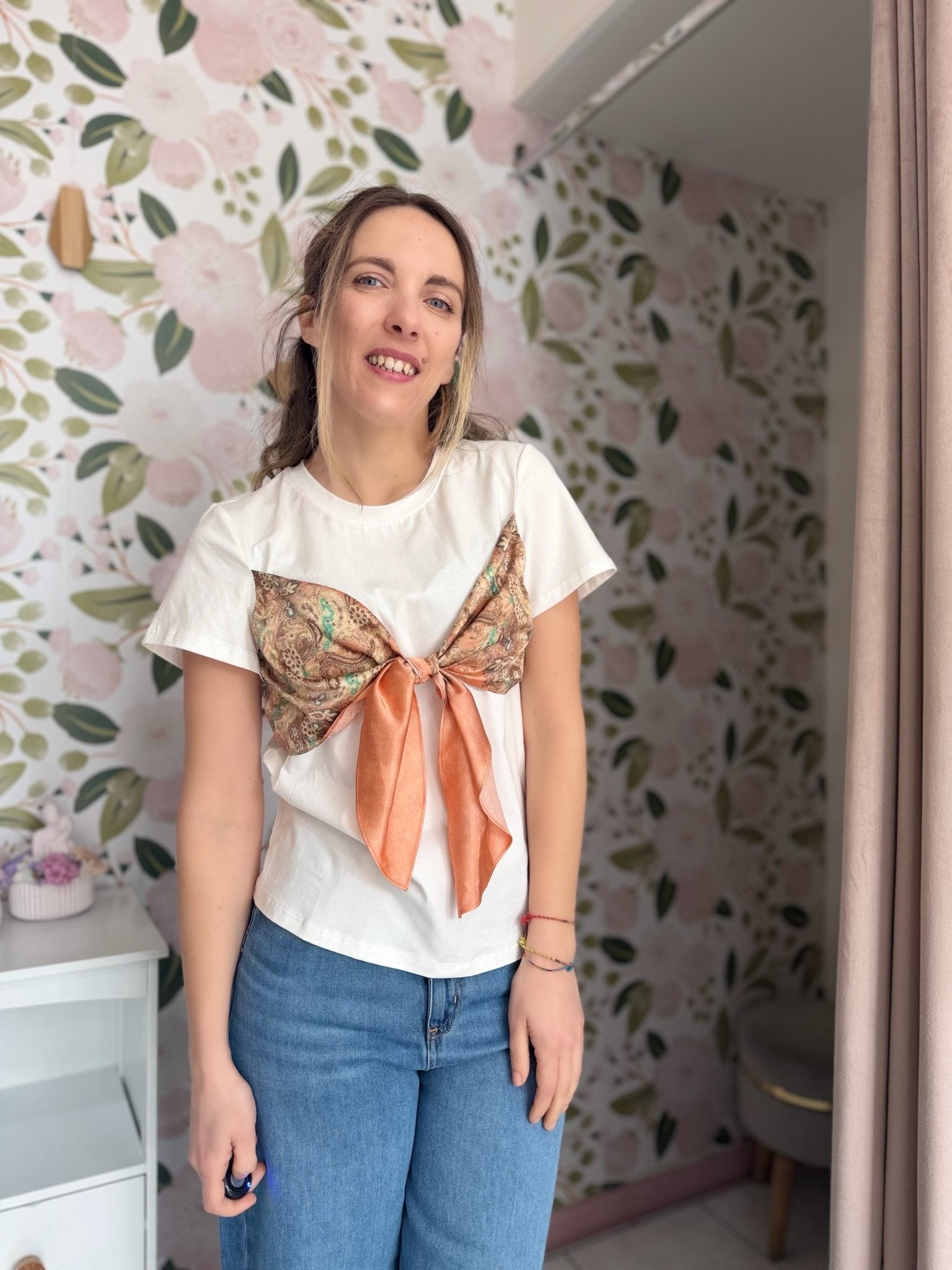 T - SHIRT AMOSA CON INSERTO FOULARD - Fanatica Boutique