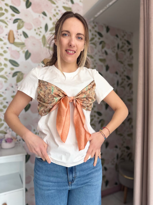T - SHIRT AMOSA CON INSERTO FOULARD - Fanatica Boutique