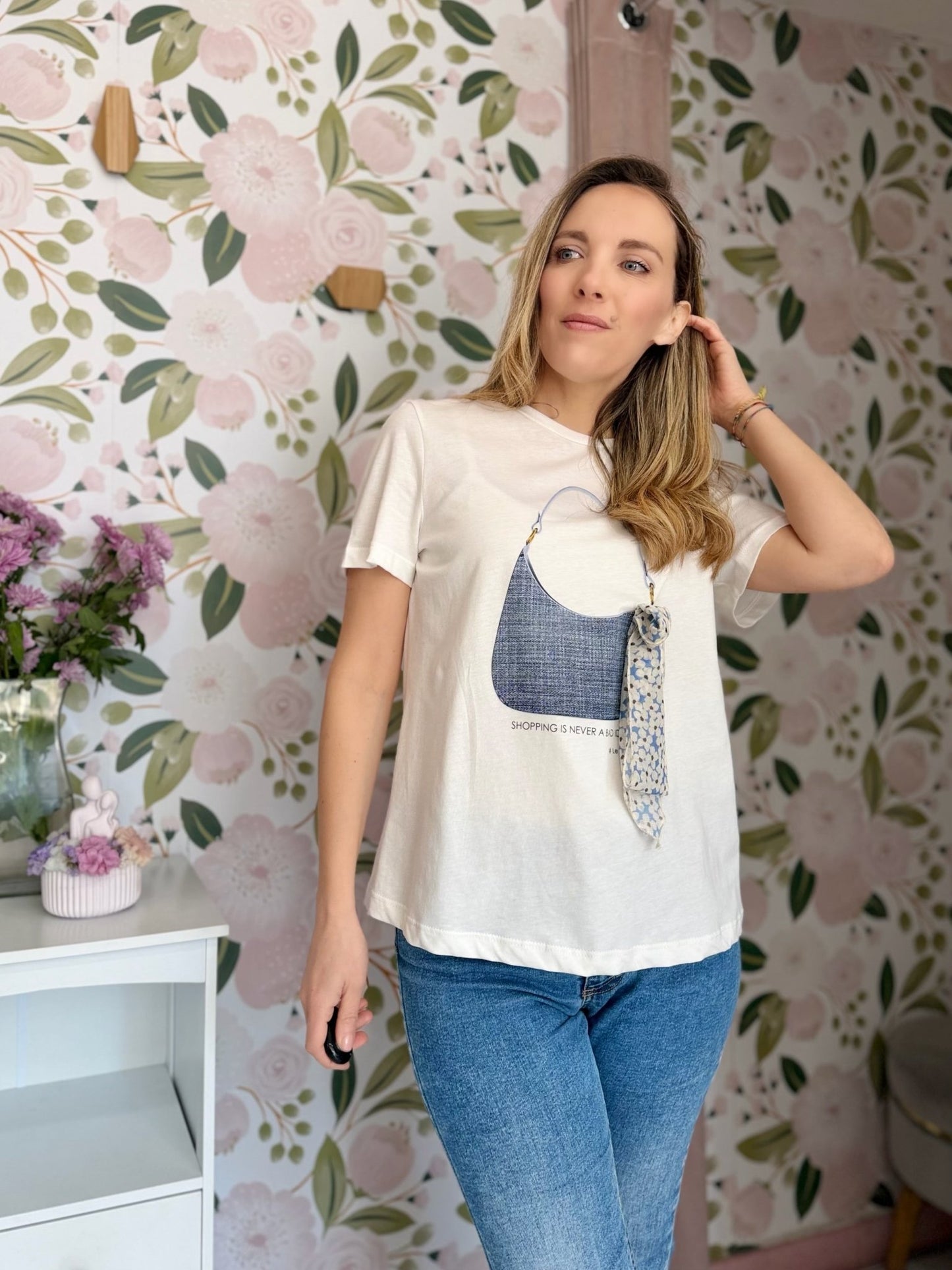 T - SHIRT CON DISEGNO BORSA LE SARTE DEL SOLE - Fanatica Boutique