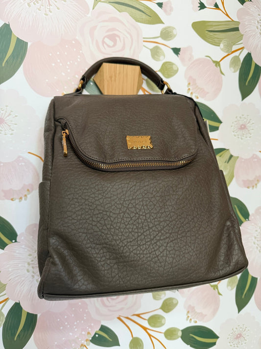 ZAINO CAROL NEW CON ZIP MARRONE NALI - Fanatica Boutique