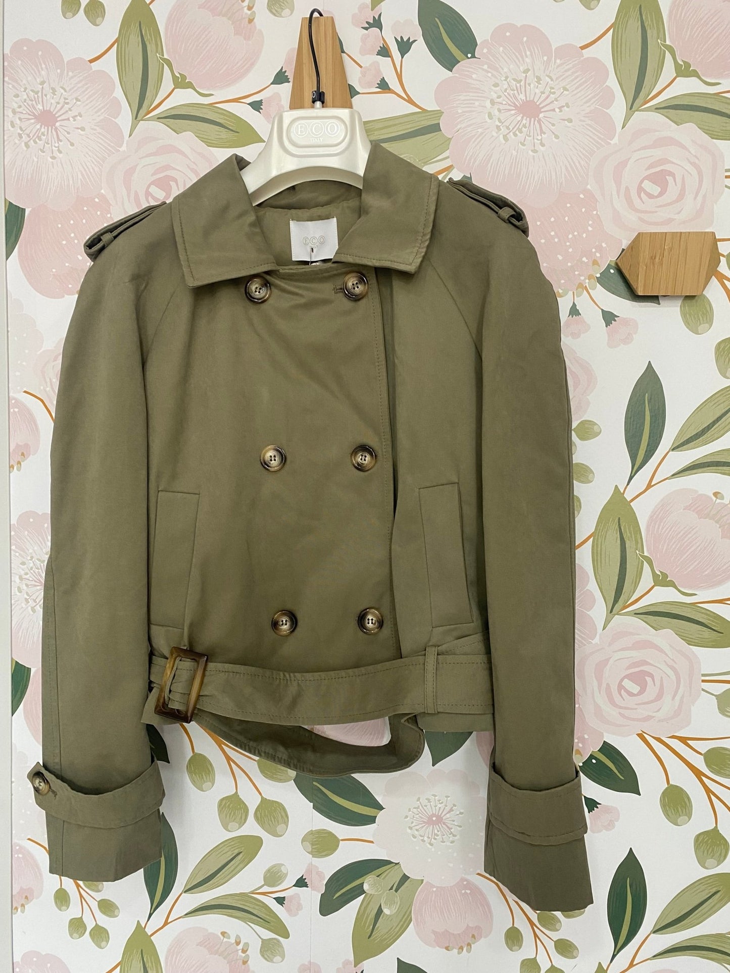 TRENCH CORTO - Fanatica Boutique