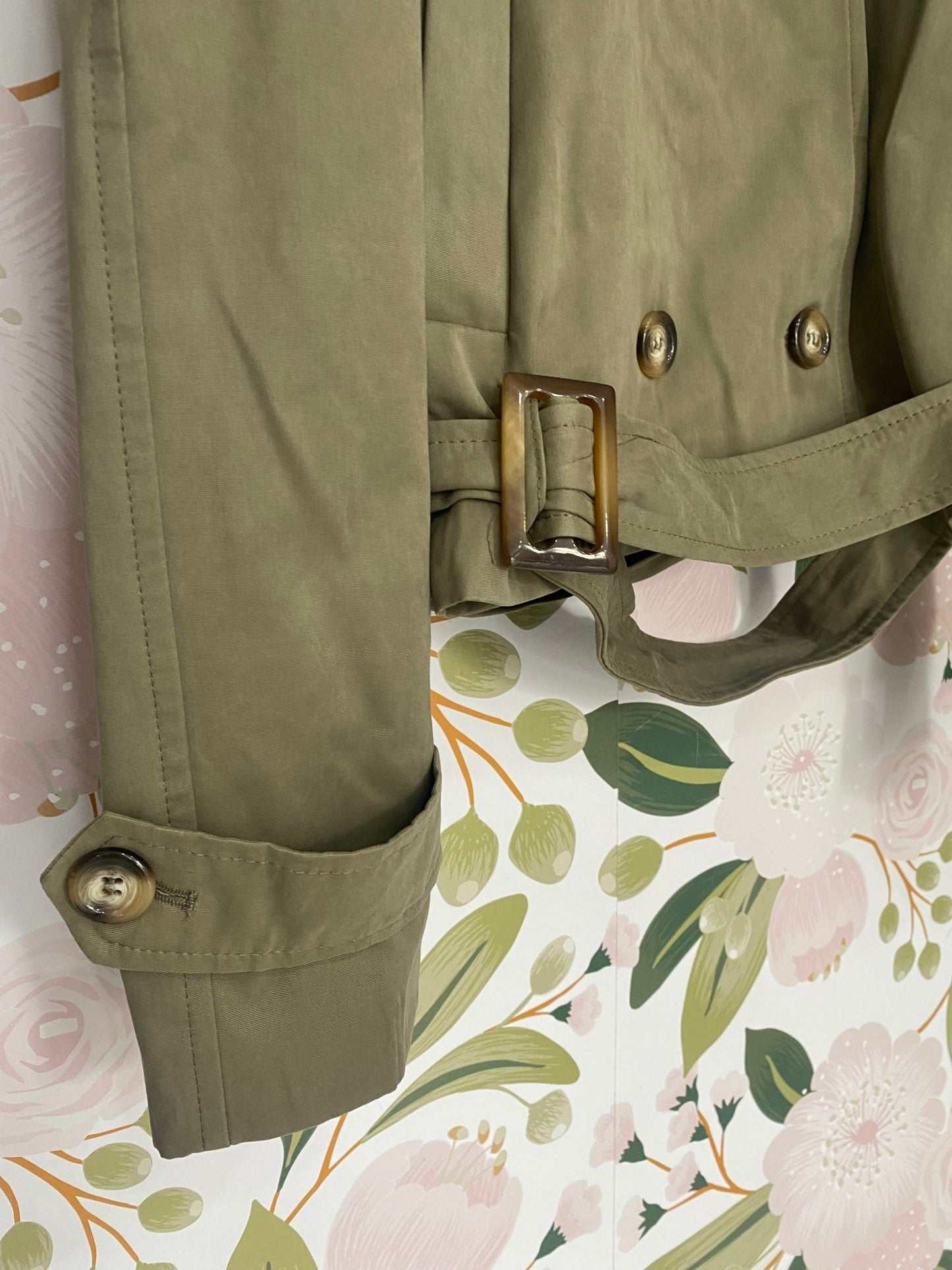 TRENCH CORTO - Fanatica Boutique